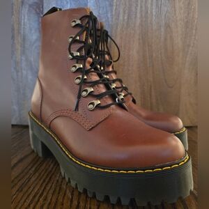  Dr. Martens Leona Farrier Leather Heeled Boots
